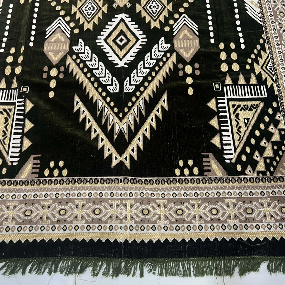 Margoum tounsi 4x2 vert  COD19