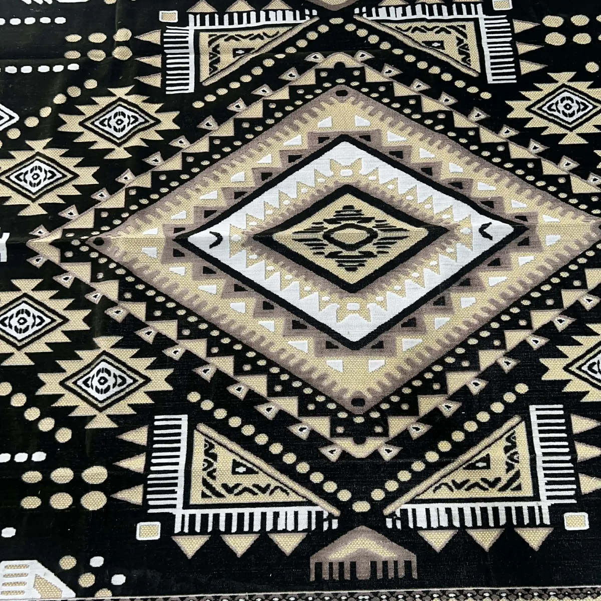 Margoum tounsi 4x2 vert  COD19