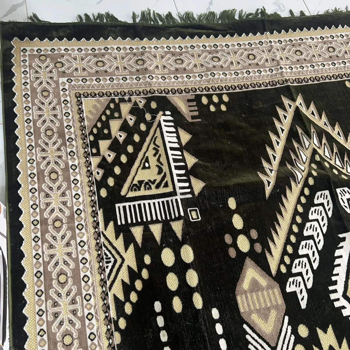 Margoum tounsi 4x2 vert  COD19