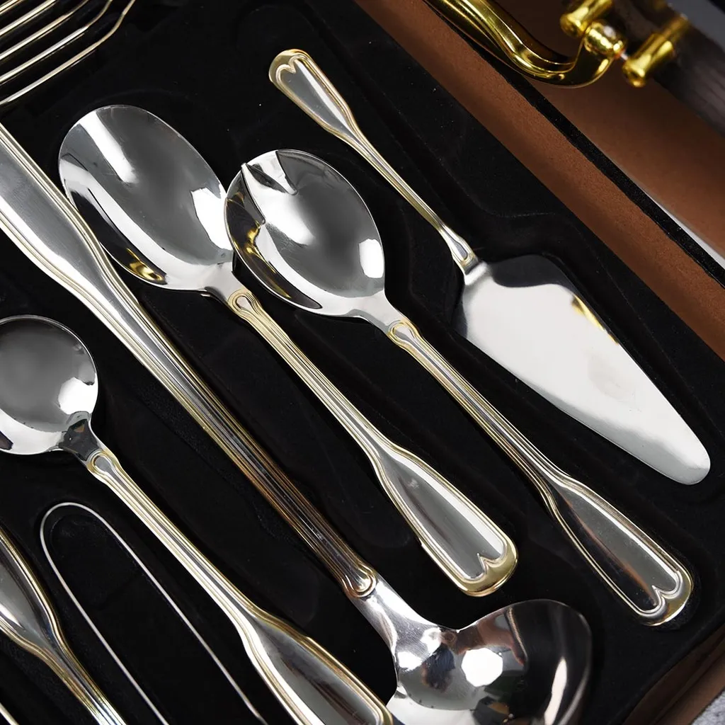 Coffret Ménagère LINES 72 pièces en inox et doré 18/10 - Motif cœur