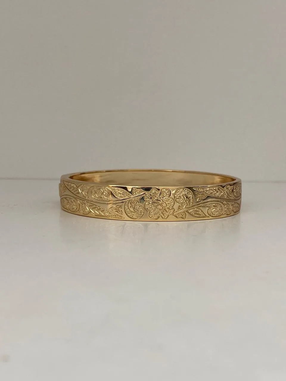 Farda Zemneya Nakcha Finou - La couronne