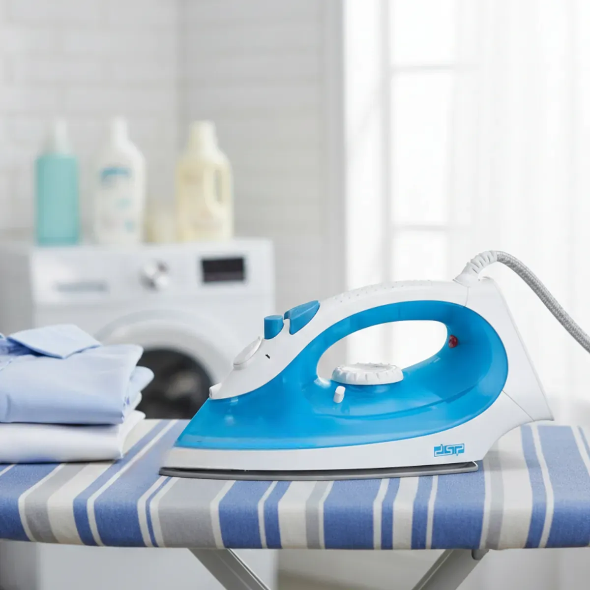 Fer à repasser DSP KD1066 - Bleu - 1800W