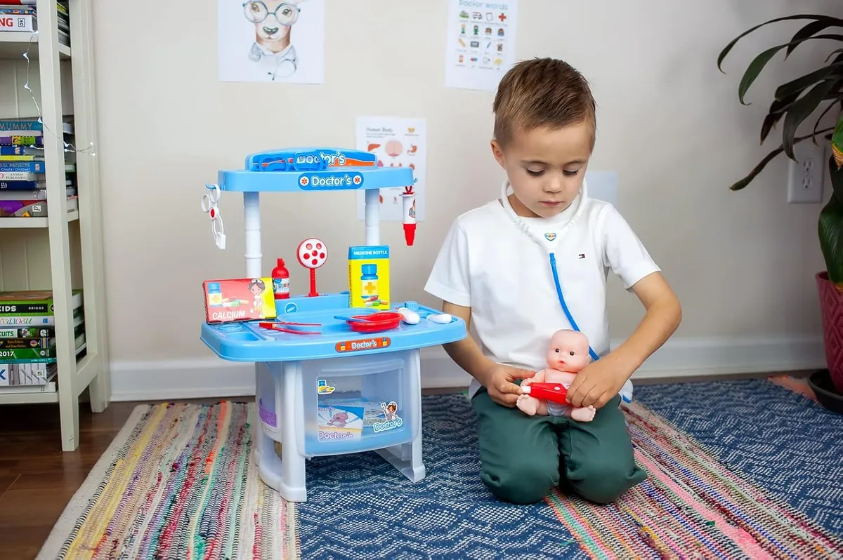 DOCTOR PLAY SET