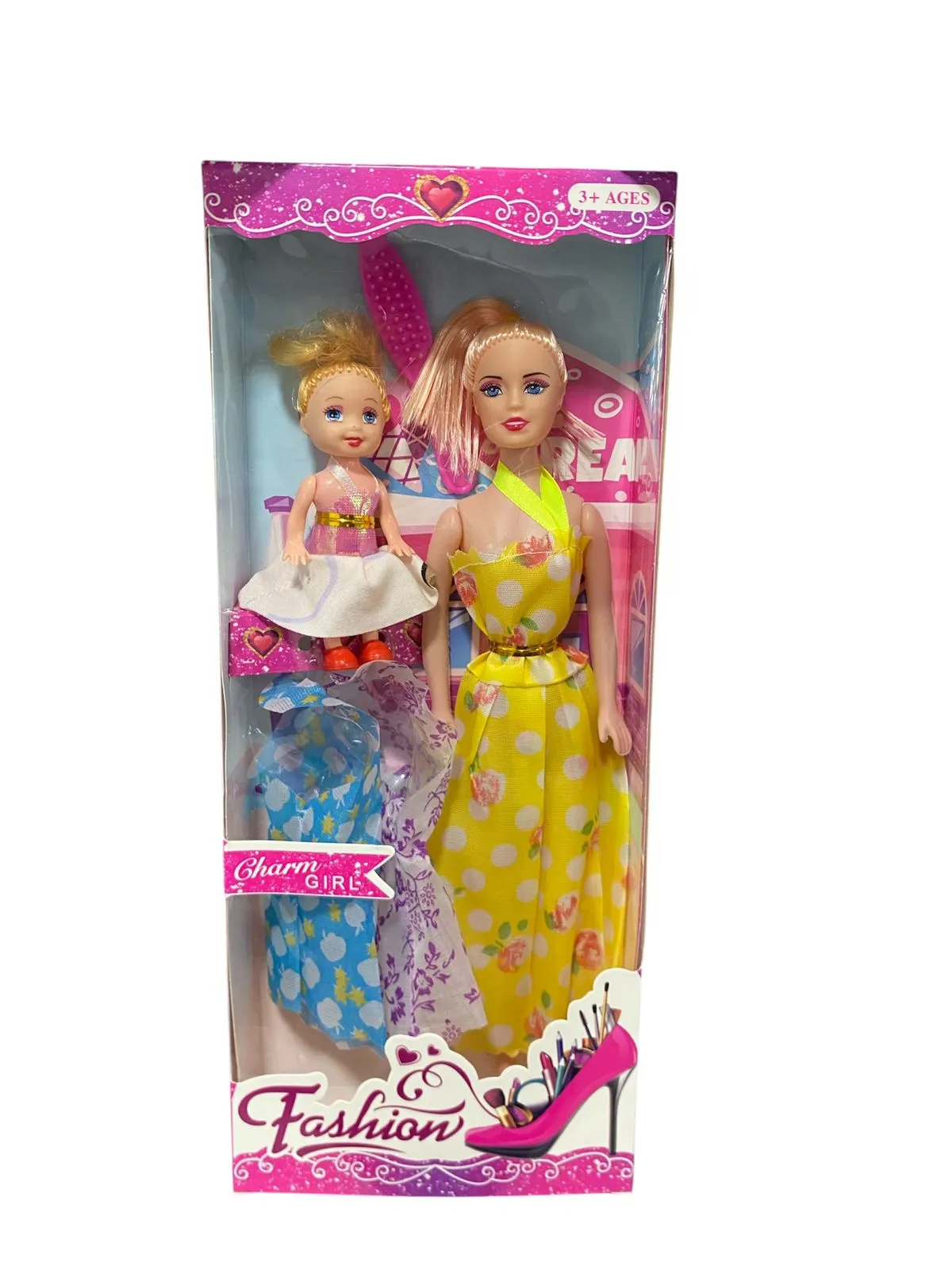 FILLE CHARME POUPÉE