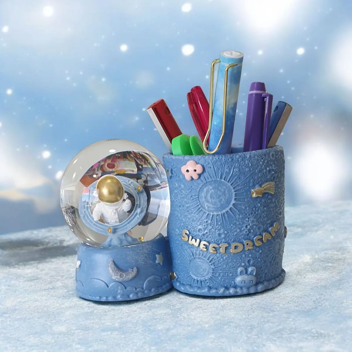 Porte-stylo avec boule de neige décorative-Sweet Dream