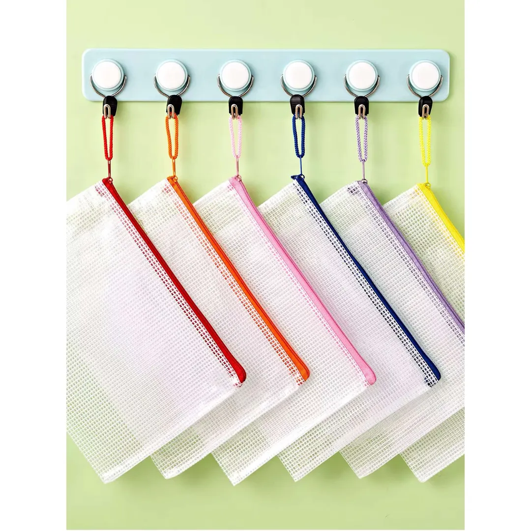 pochette transparente zippée A4