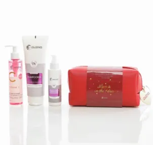 ALANIA TROUSSE LOVE IS IN THE HAIRALANIA TROUSSE LOVE IS IN THE HAIR