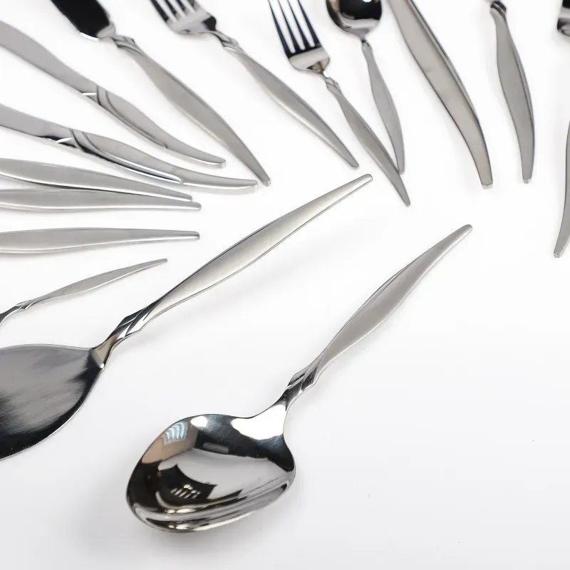 Coffret Ménagère 125 Pièces en Inox 18/10 Aricha - ABM