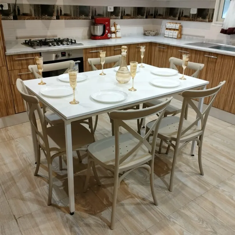 Table avec 6 Chaises