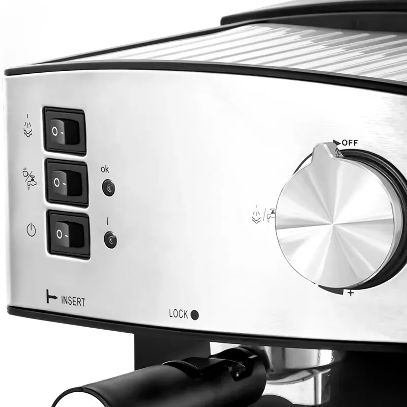 Machine à Café Expresso Lexical LEM-0602 - 15 Bars - 850 Watts avec Buse Vapeur