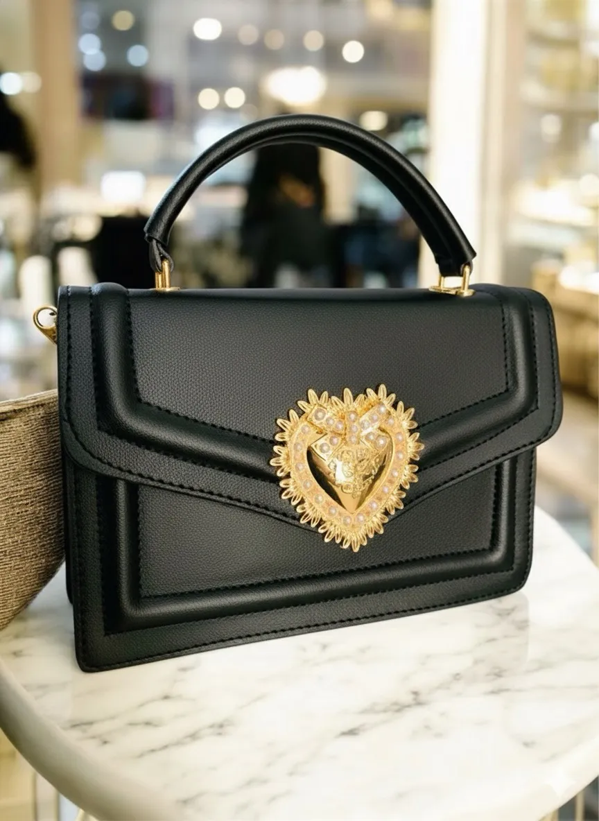 Sac à main modèle Cœur