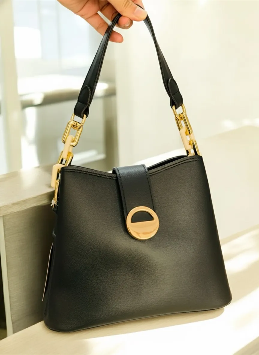 Sac à main en Noir Modèle Luxe Noir