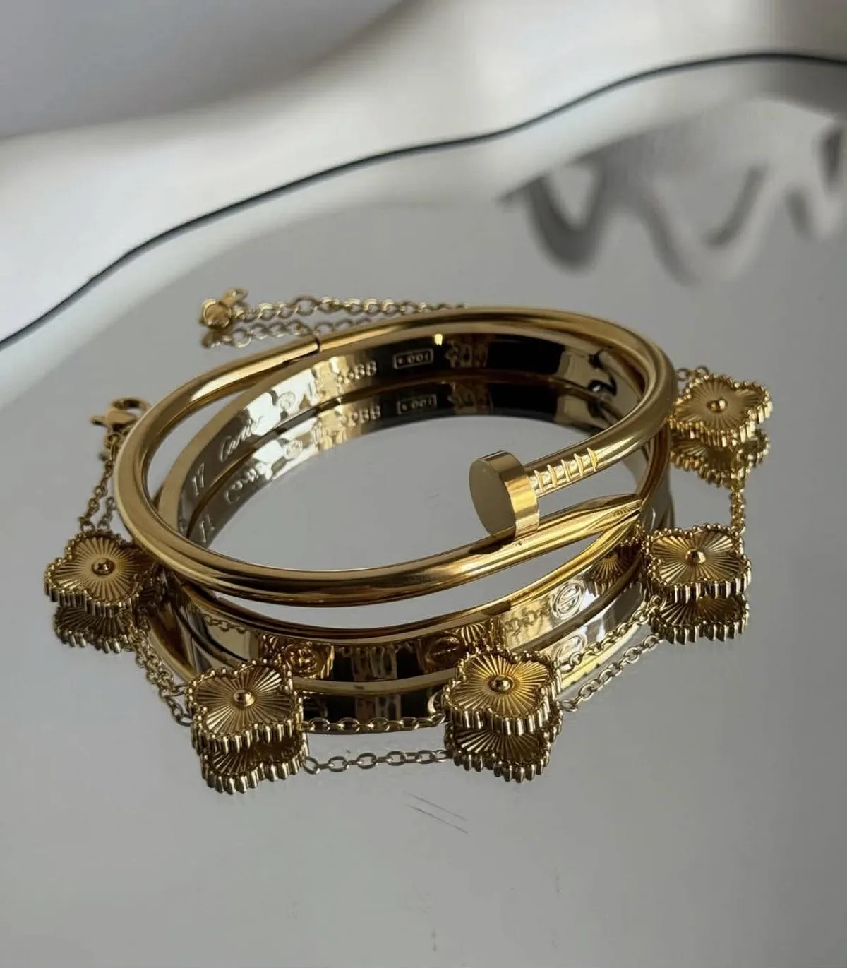 Pack 3 Pièces – Bracelet Clou Doré + Bracelet Trèfles Blancs + Chaîne Luxe - Doré