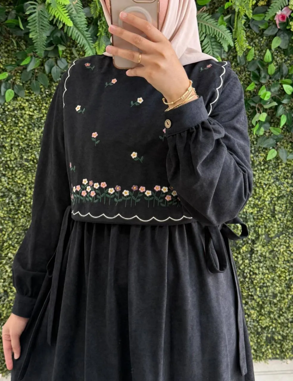 Robe dain avec touche fleuré 2pc - Noir