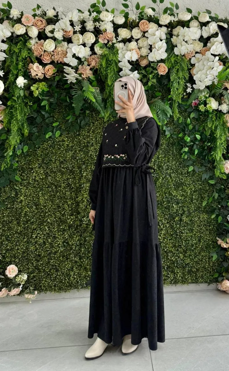 Robe dain avec touche fleuré 2pc - Noir