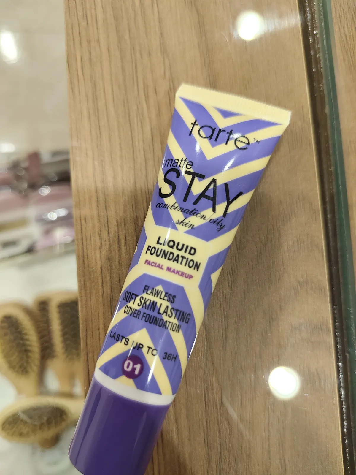 Liquid foundation TART