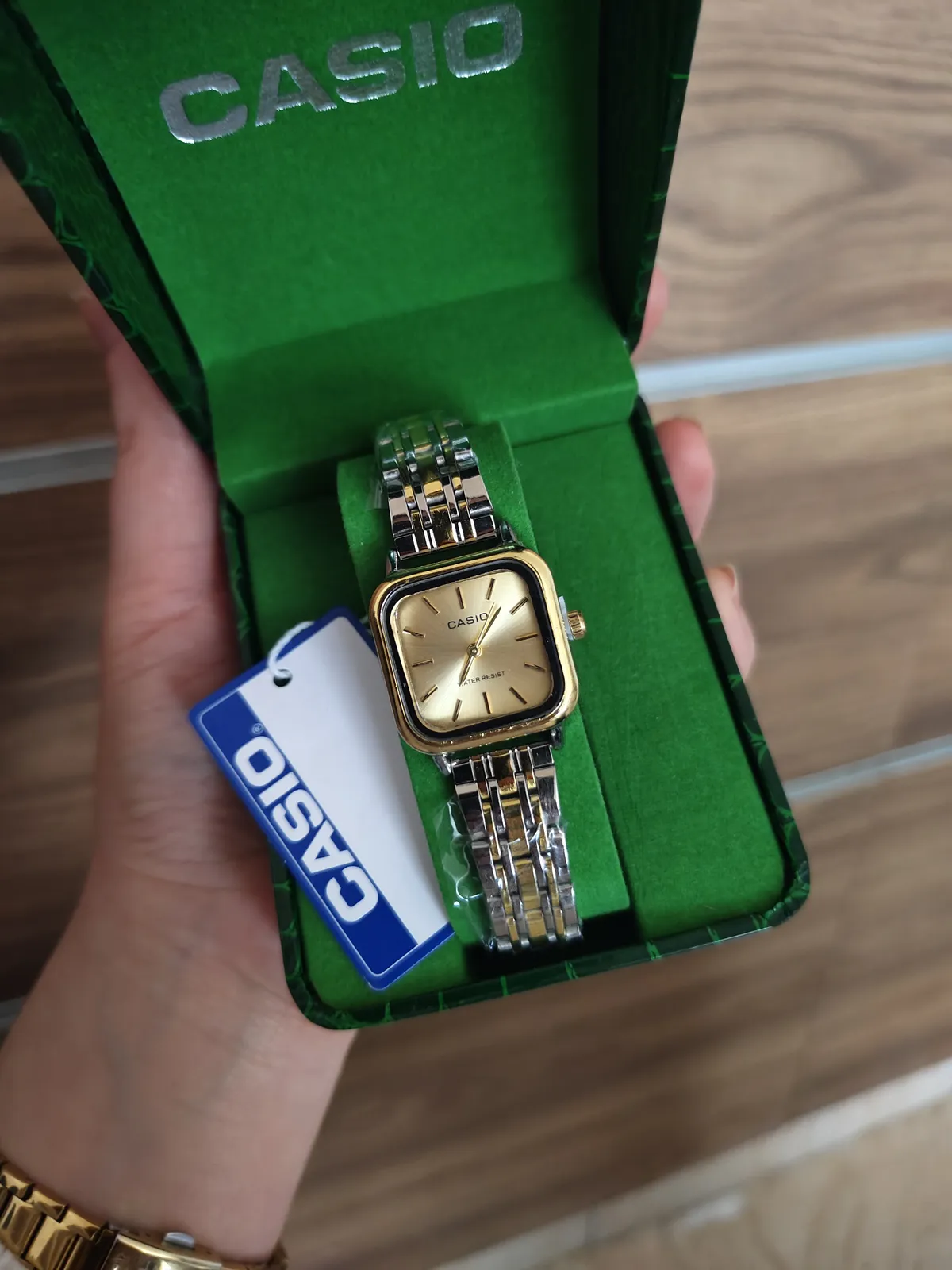 Montre CASIO doré argent - MON-CAS-DA