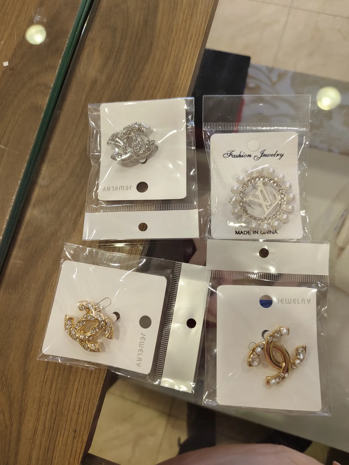 Broche accessoires BR-AC