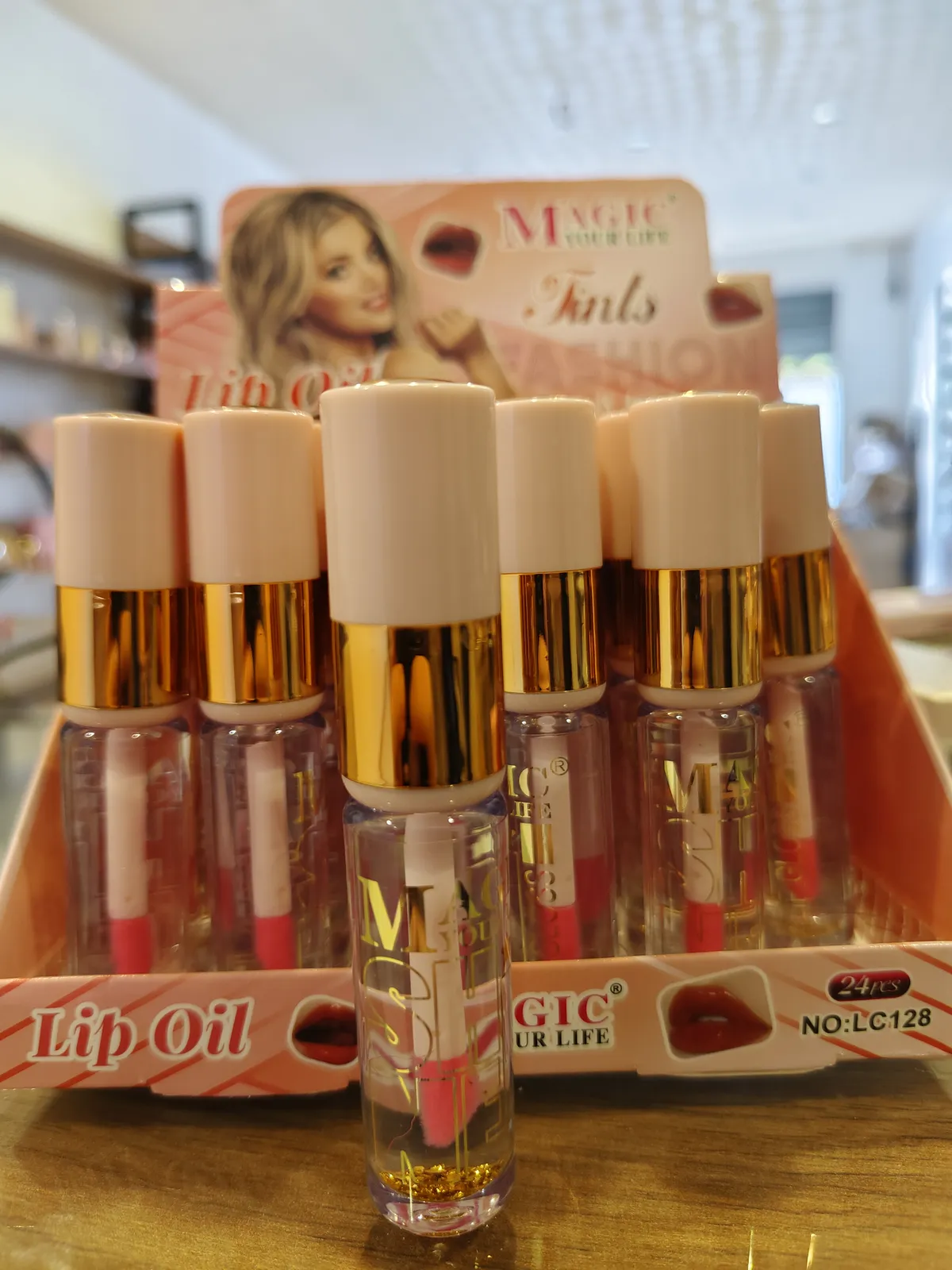 Lip oil MAGIC LPO-MAGIC