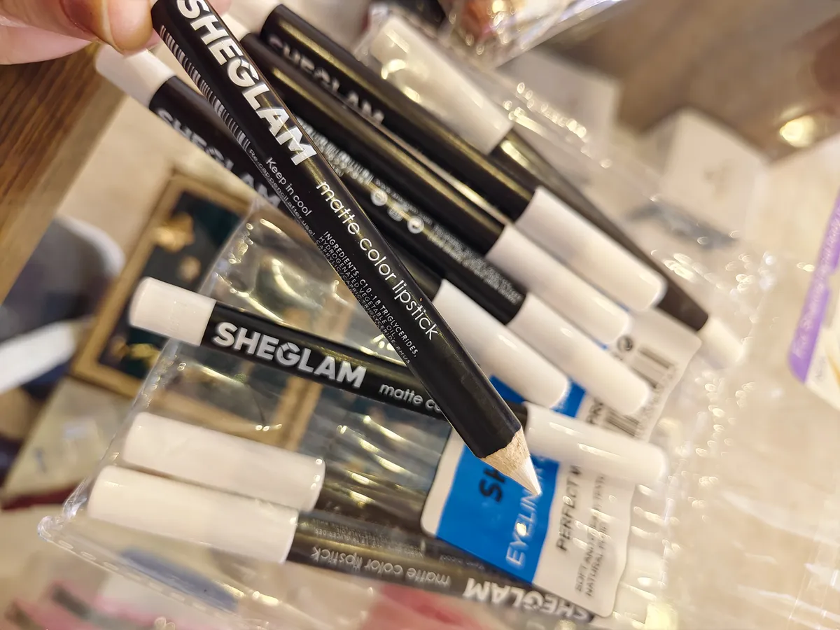 EYELINER and EYEBROW Pencil by SHEGLAM EY-PEN